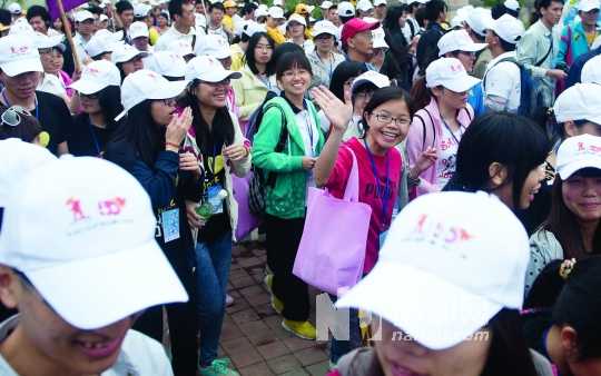 <p>    4月13日上午，东莞松山湖50公里徒步吸引了3000多人参加。南都记者 陈奕启 摄</p>
